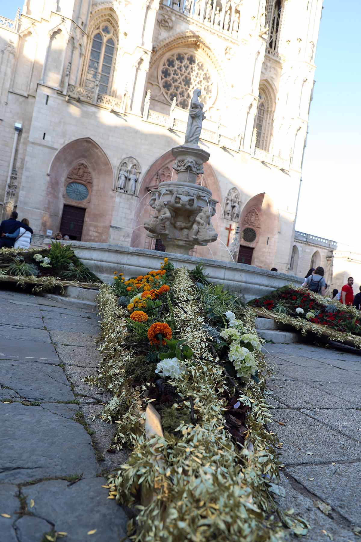 Fotos: La primavera invade Burgos con el regreso de la Fiesta de las Flores