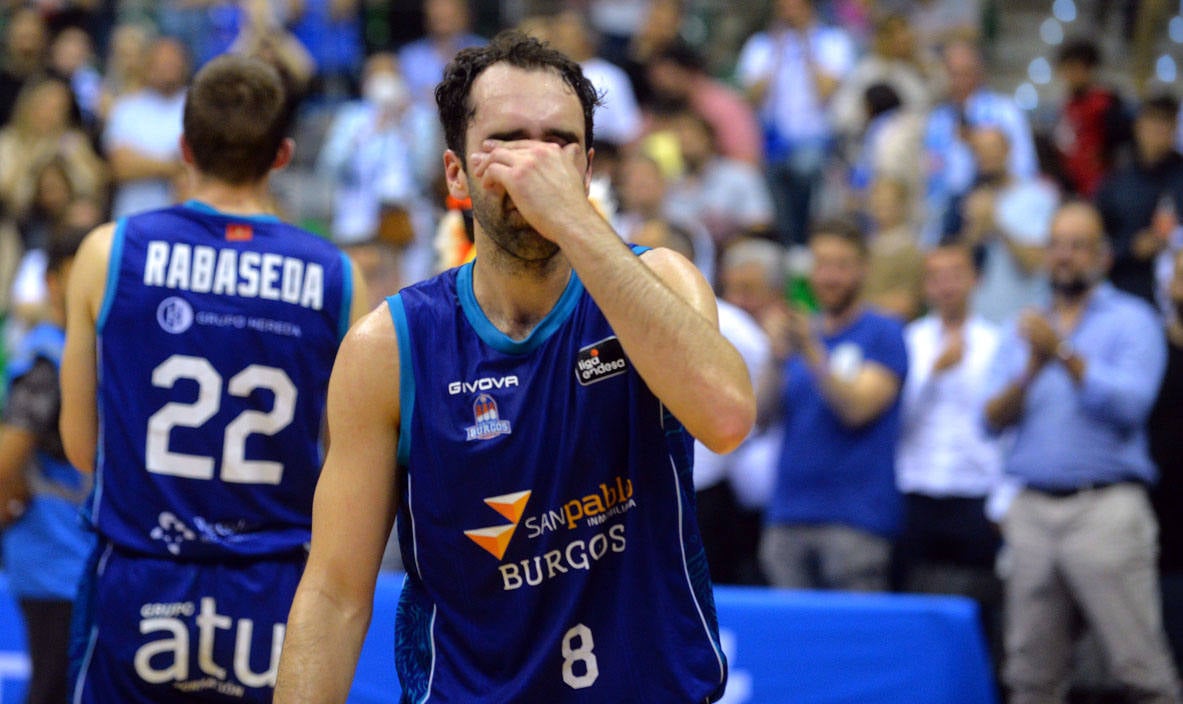 Imágenes del encuentro entre el San Pablo Burgos y el Fuenlabrada en el Coliseum