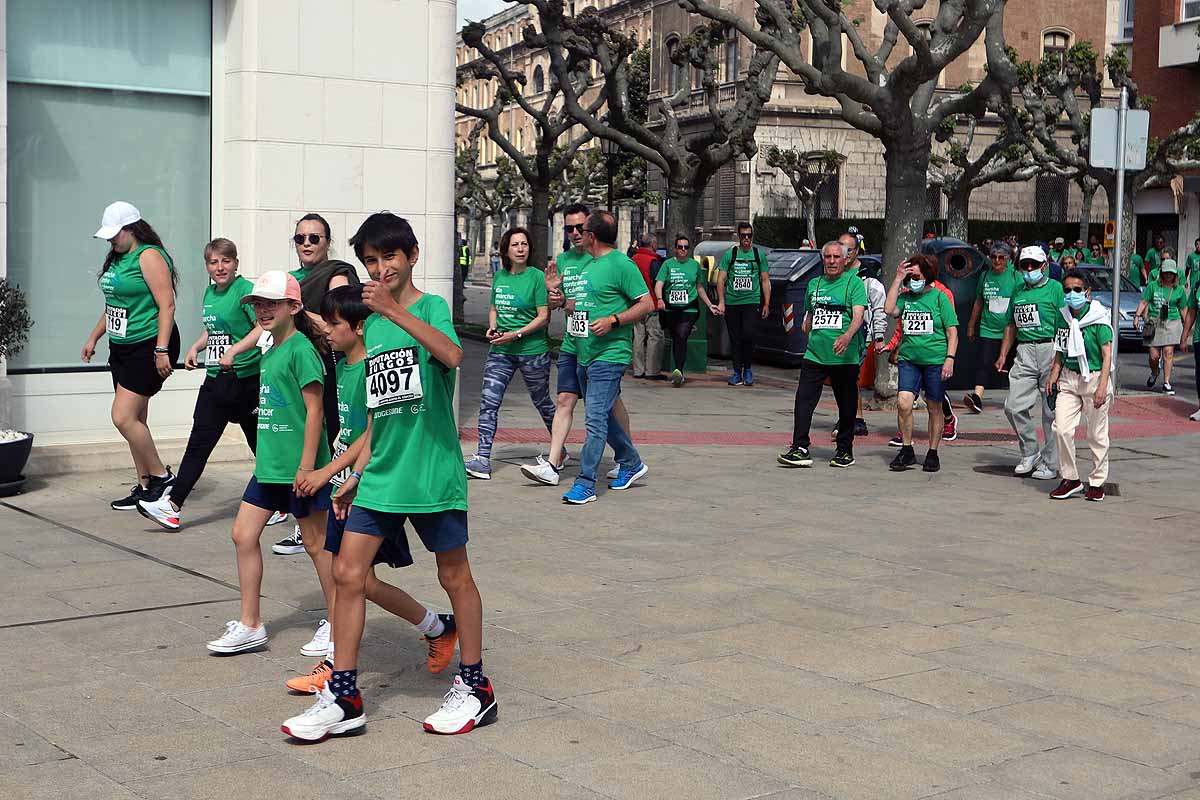 Fotos: Burgos responde con un apoyo absoluto el regreso de la Marcha contra el cáncer