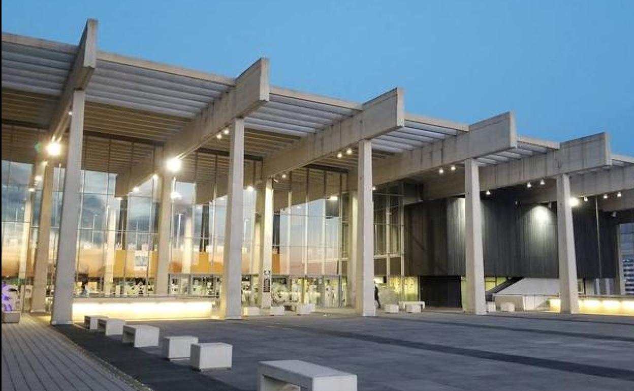 Entrada del Hospital Unviersitario de Burgos