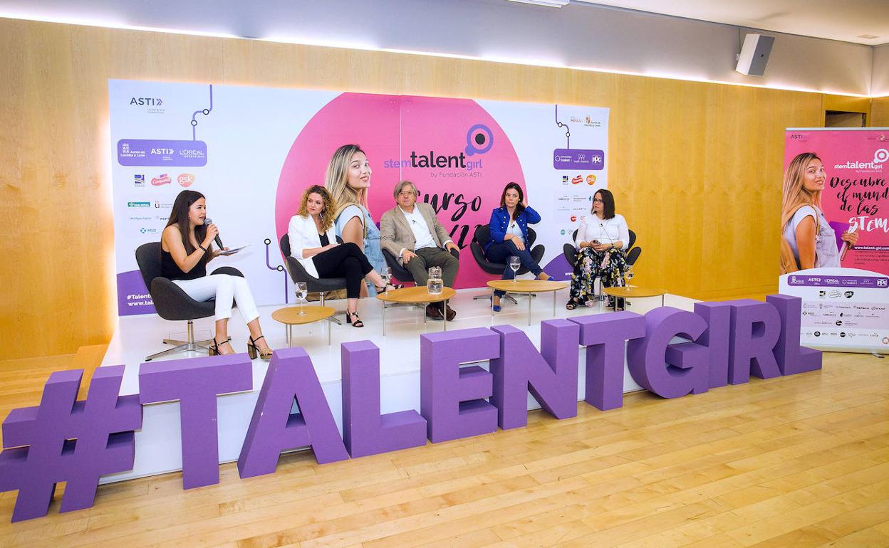Acto de clausura del proyecto STEM Talent Girl en Burgos.
