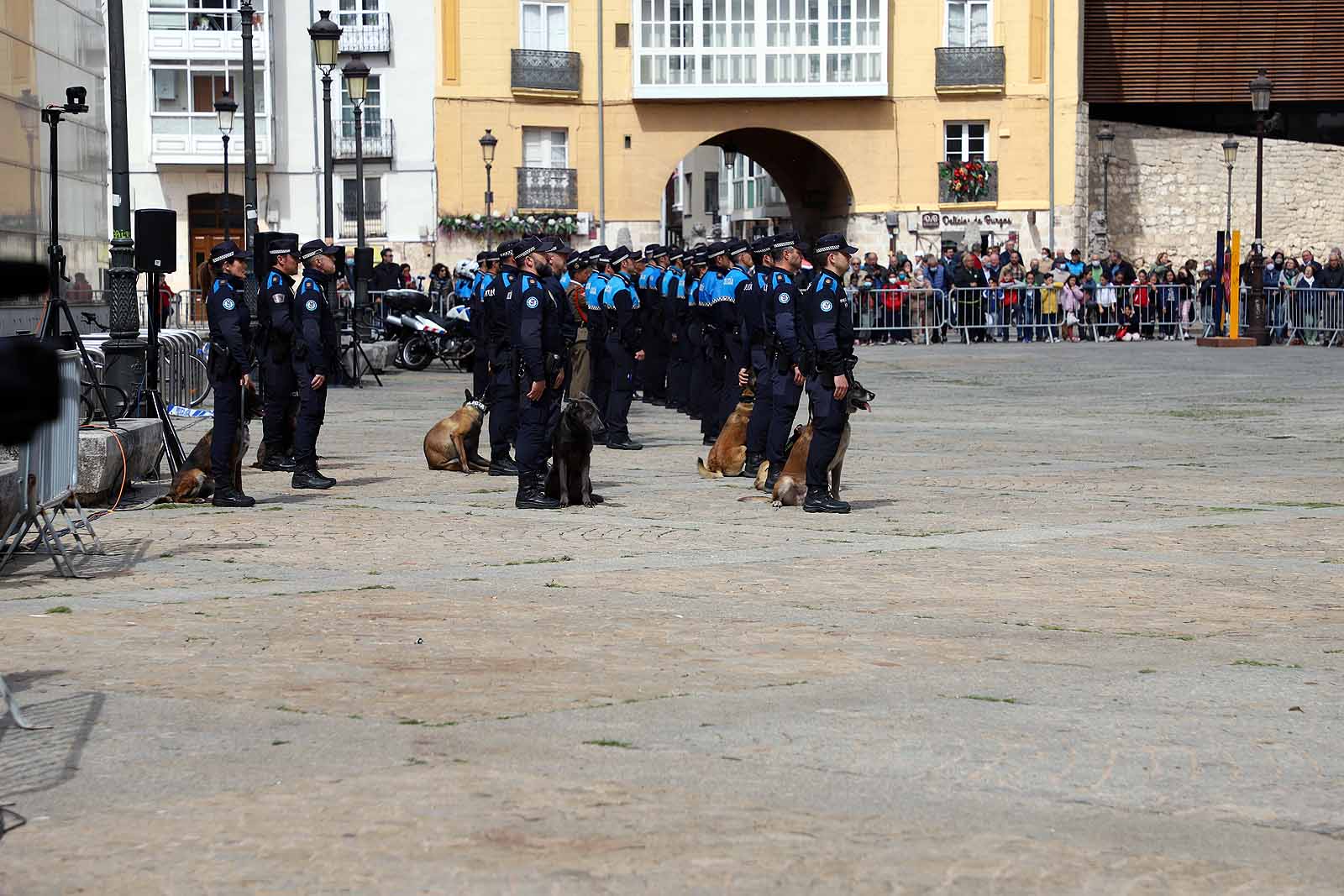 Fotos: La Policía Local homenajea a sus fallecidos en acto de servicio