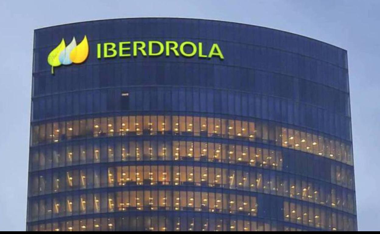 El juez propone juzgar a Iberdrola por inflar el precio de la luz con los embalses