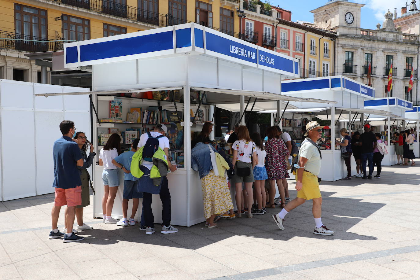 Miles de burgaleses han disfrutado durante once días de espectáculos y actividades para disfrutar de la literatura y el buen tiempo en el centro de la ciudad