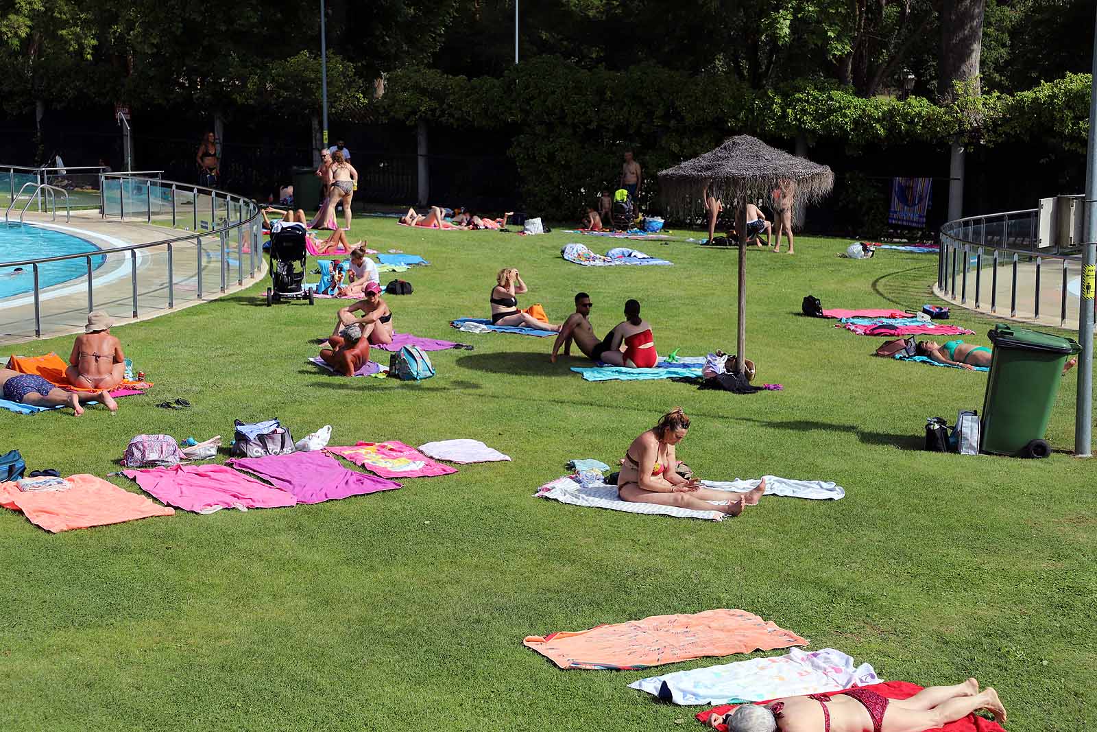 Fotos: Primeros baños del verano