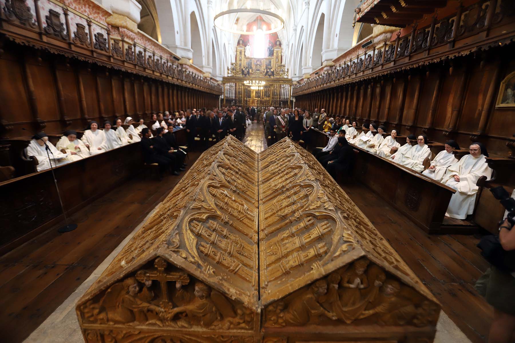 Fotos: El pendón vuelve a procesionar en El Curpillos