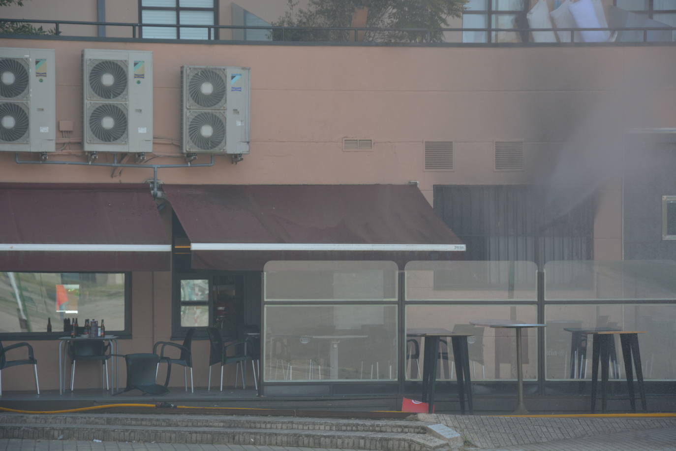 Fotos: Incendio sin heridos en el hotel Los Braseros de Burgos