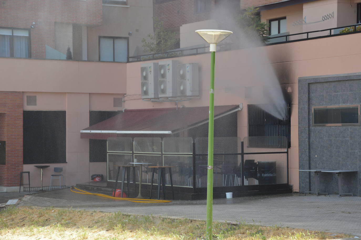 Fotos: Incendio sin heridos en el hotel Los Braseros de Burgos