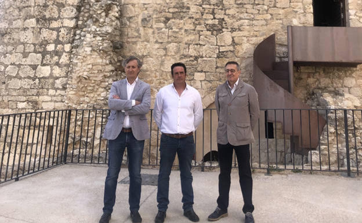 De izquierda a derecha: Ángel Palomino, Antonio Muñoz y Enrique Cobreros. 