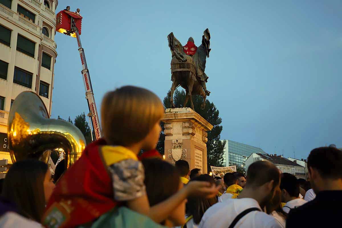 Fotos: Arrancan los Sampedros de Burgos con el pregón y el Lanzamiento de la Bota