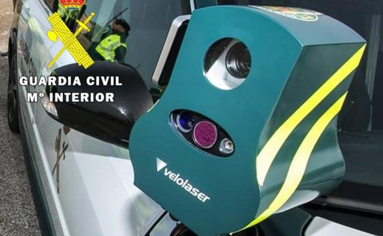 Imagen de archivo de un radar de la Guardia Civil. 