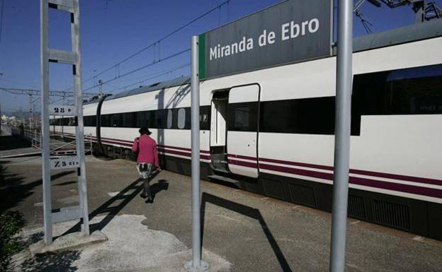 El Tren Playero unirá Miranda con la costa de San Sebastián desde el próximo 1 de julio