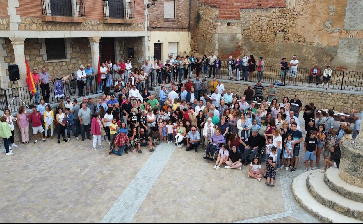 Plaza Mayor de Zazuar tras la remodelación actual. 