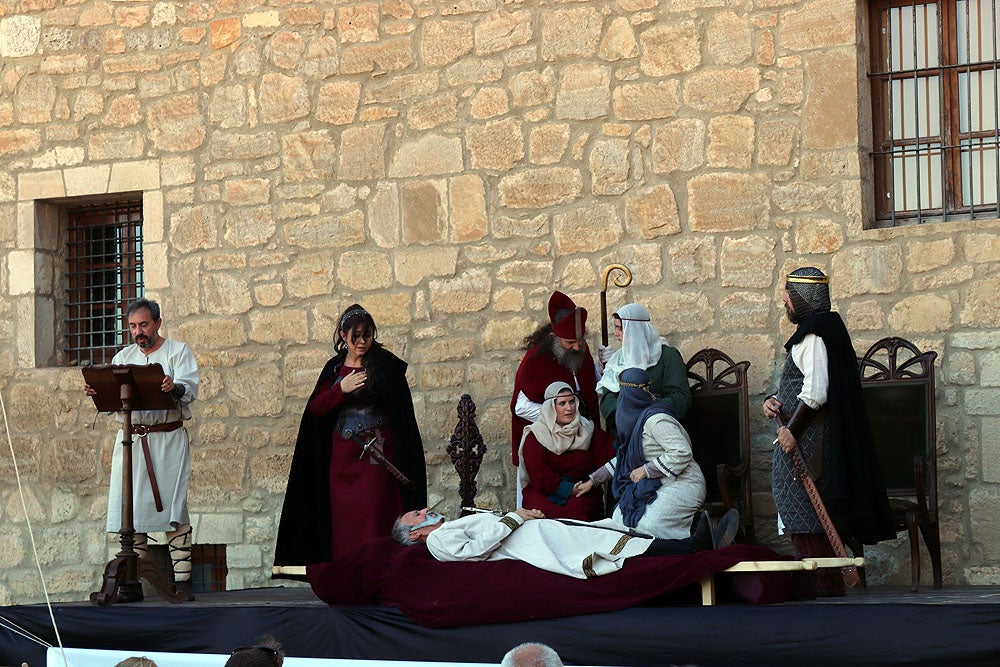 Fotos: Vivar del Cid recrea el velatorio del Campeador dentro de sus Jornadas Medievales