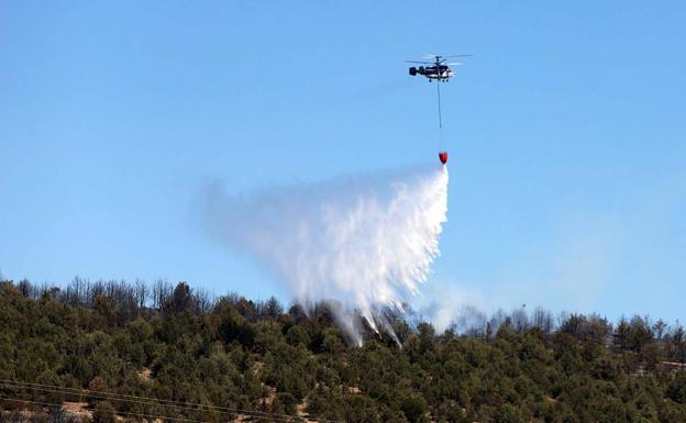 El incendio de Quintanilla del Coco vive «horas críticas» con previsión de fuertes vientos