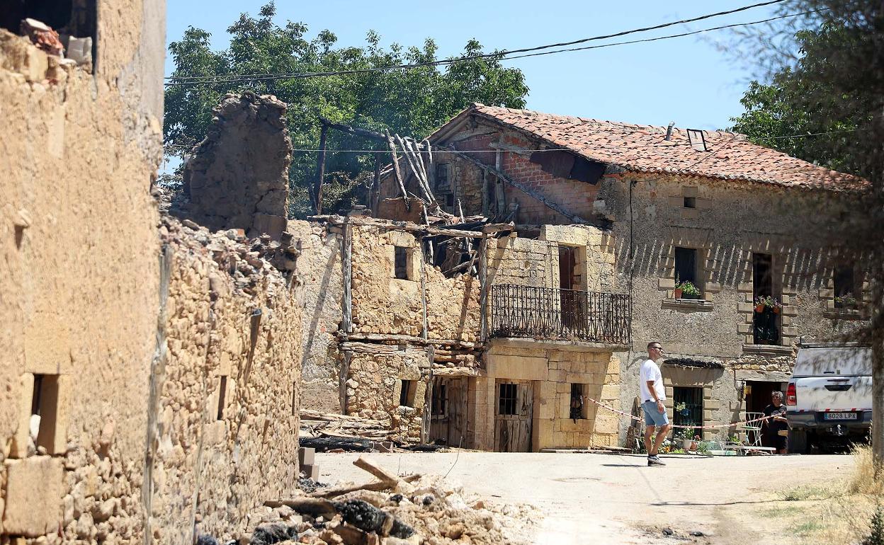 Santibáñez del Val ha sido devorado por las llamas.