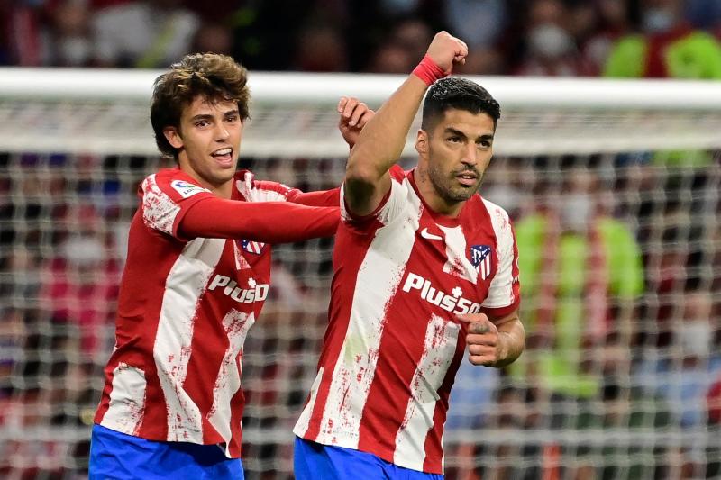 Luis Suárez celebra un gol con la camiseta del Atlético de Madrid durante esta última temporada.