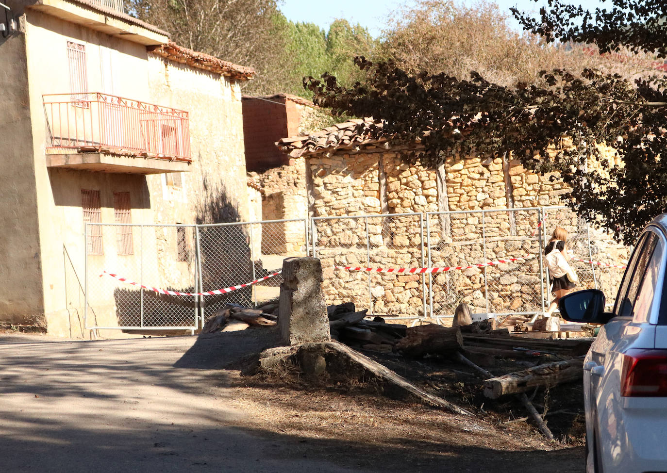 Fotos: Los vecinos de Santibáñez del Val vuelven a sus casas