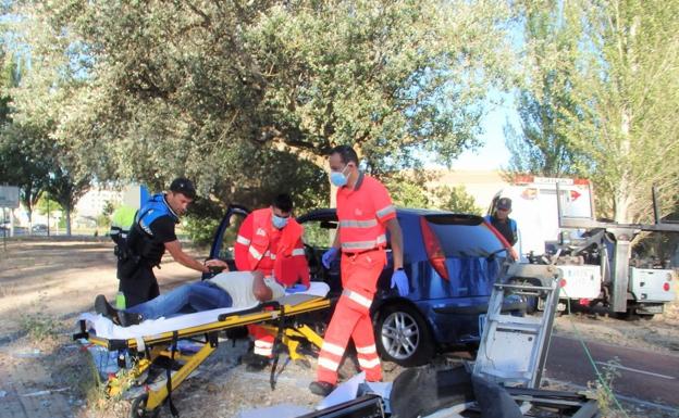 Herido en una salida de vía tras quedarse dormido al volante en Burgos