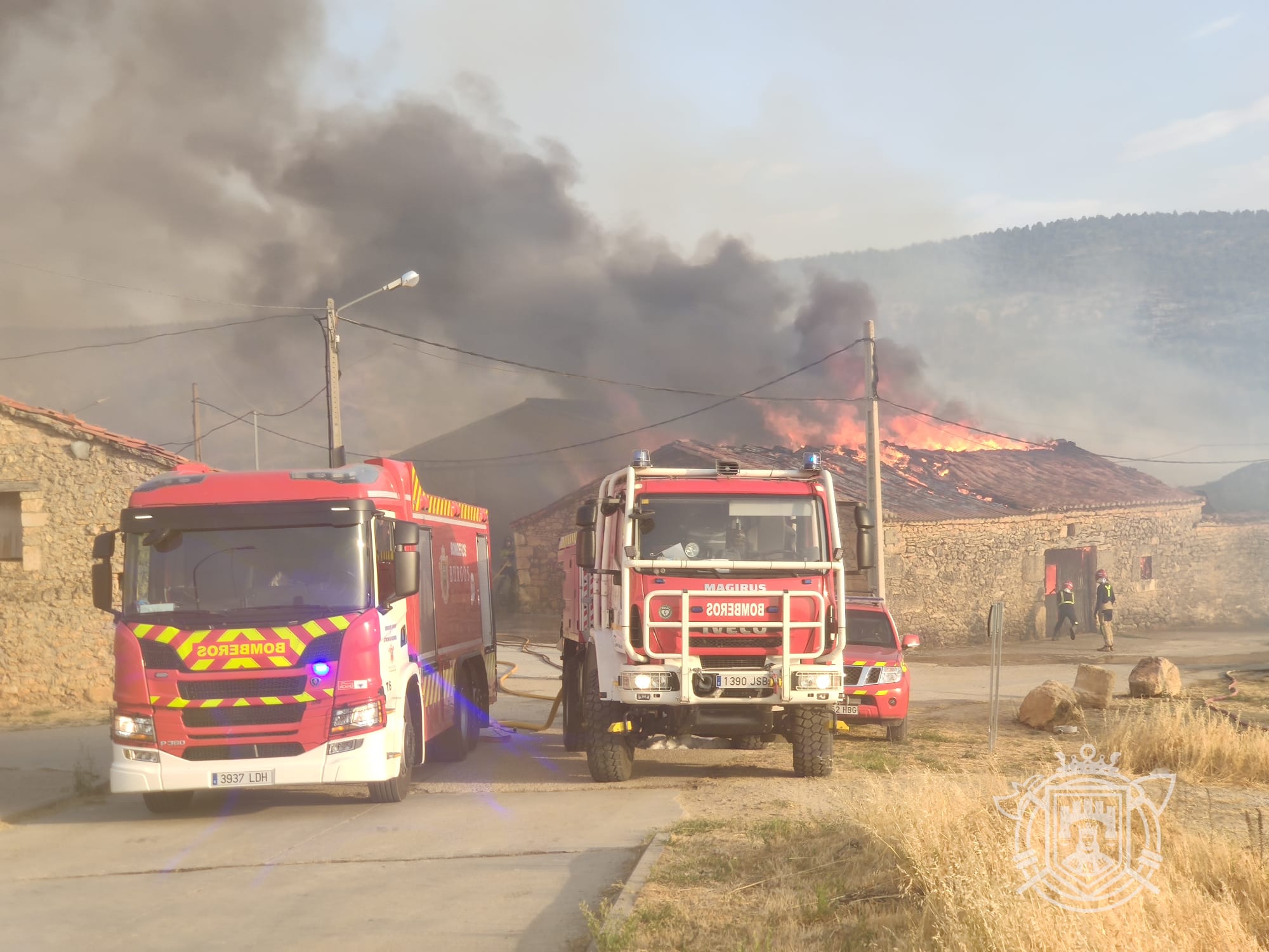 Fotos: Los Bomberos de Burgos en el incendio de Quintanilla del Coco