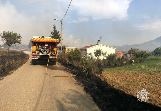 Fotos: Los Bomberos de Burgos en el incendio de Quintanilla del Coco