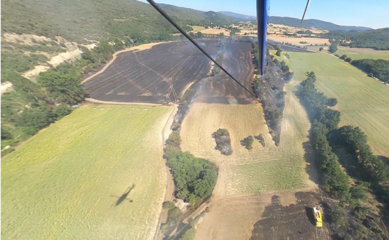 Imagen aérea del incendio de Villate.