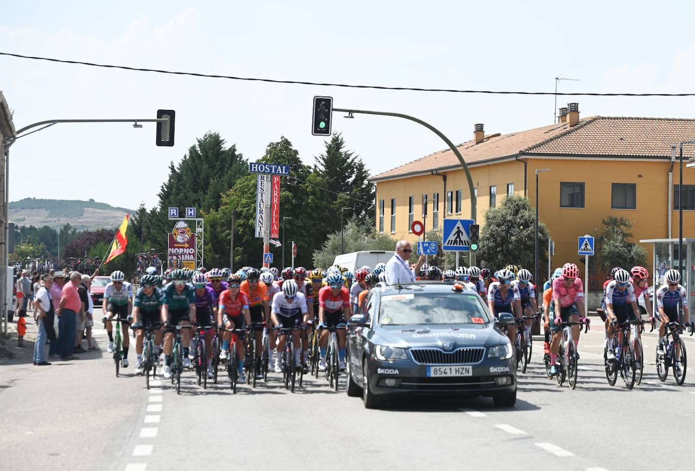 Imágenes de la segunda etapta de la Vuelta a Burgos entre Vivar del Cid y Villadiego