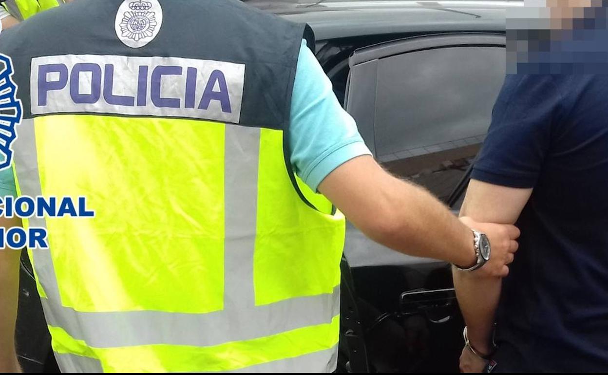 Detención del hombre acusado de varios alunizajes en Burgos y en Aranda de Duero.