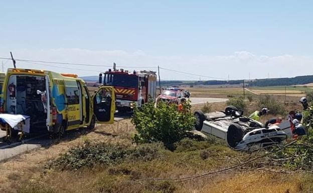 Dos heridos en un aparatoso accidente en Pesadas de Burgos