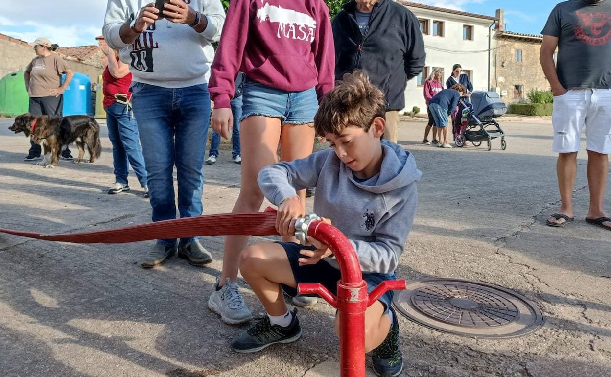 El taller de uso de las bocas de incendio ya se ha impartido. 