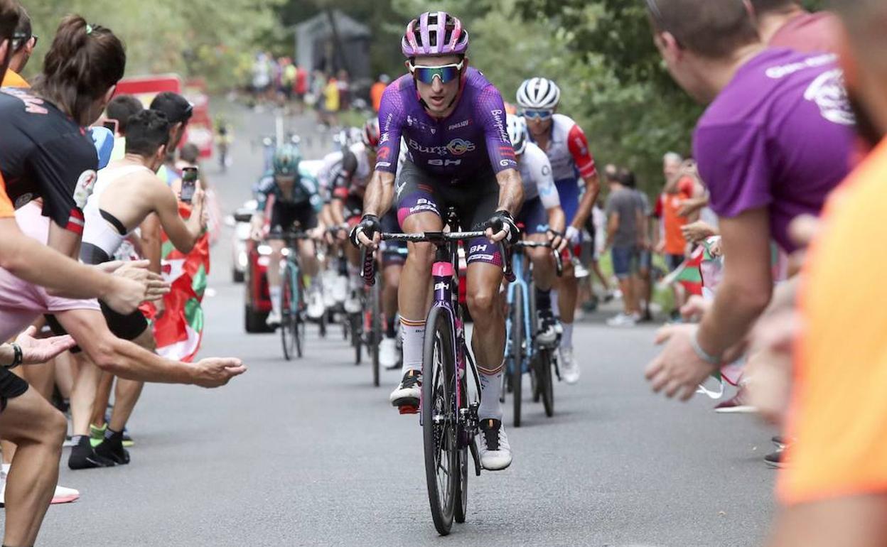 Victor Langellotti durante la quinta etapa de La Vuelta en la que consiguió el maillot de mejor escalador