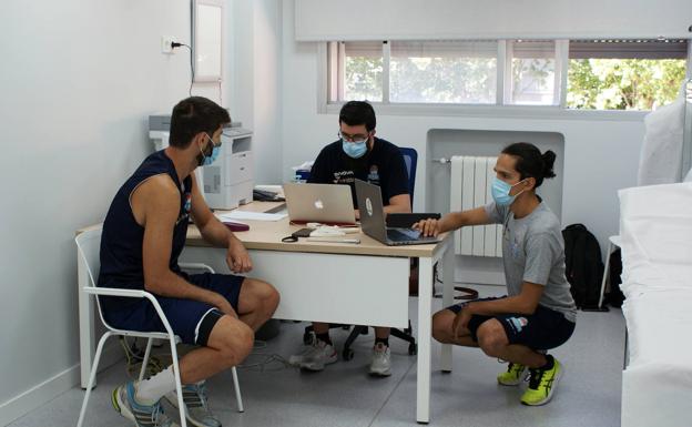 Imagen principal - Reconocimientos médicos en el Hereda San Pablo Burgos. 