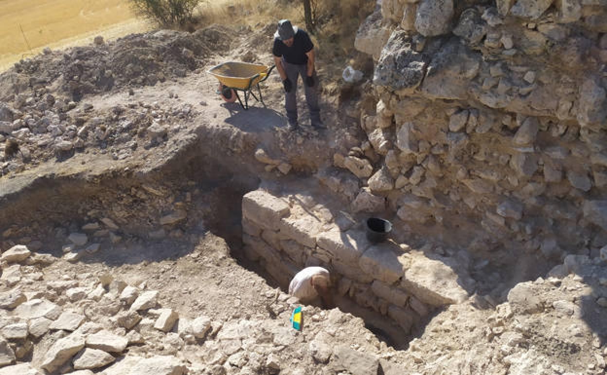 Excavaciones en el Torreón. 