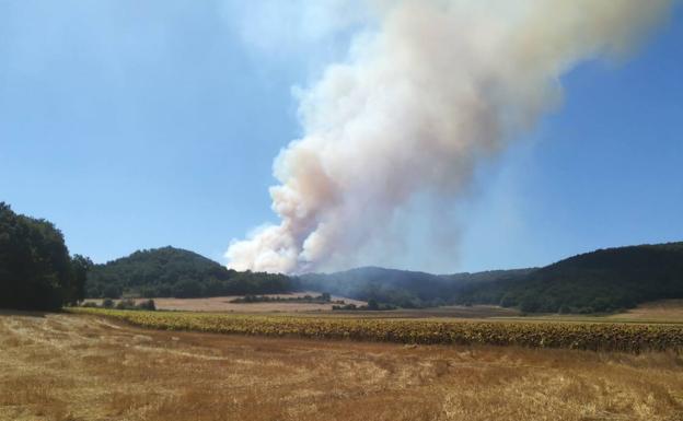 El incendio a primera hora de la tarde.