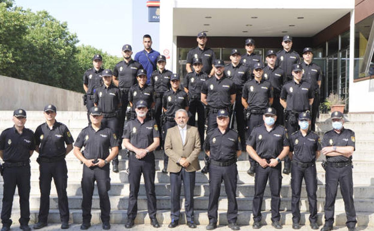 Imagen de los últimos agentes de Policía Nacional llegados a Burgos en prácticas. 