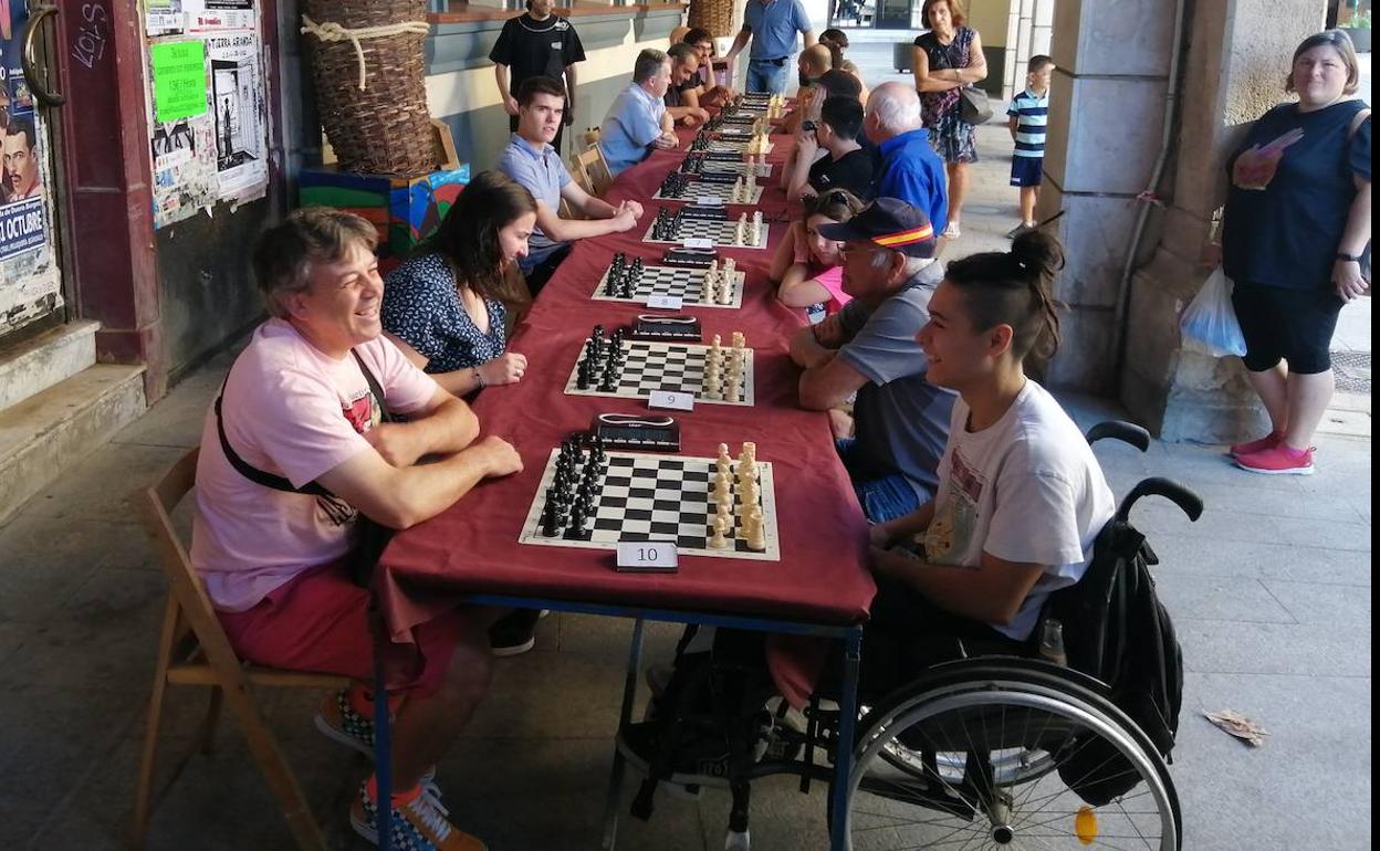 Los soportales de la Plaza Mayor fueron el escenario del Torneo del Cordero.