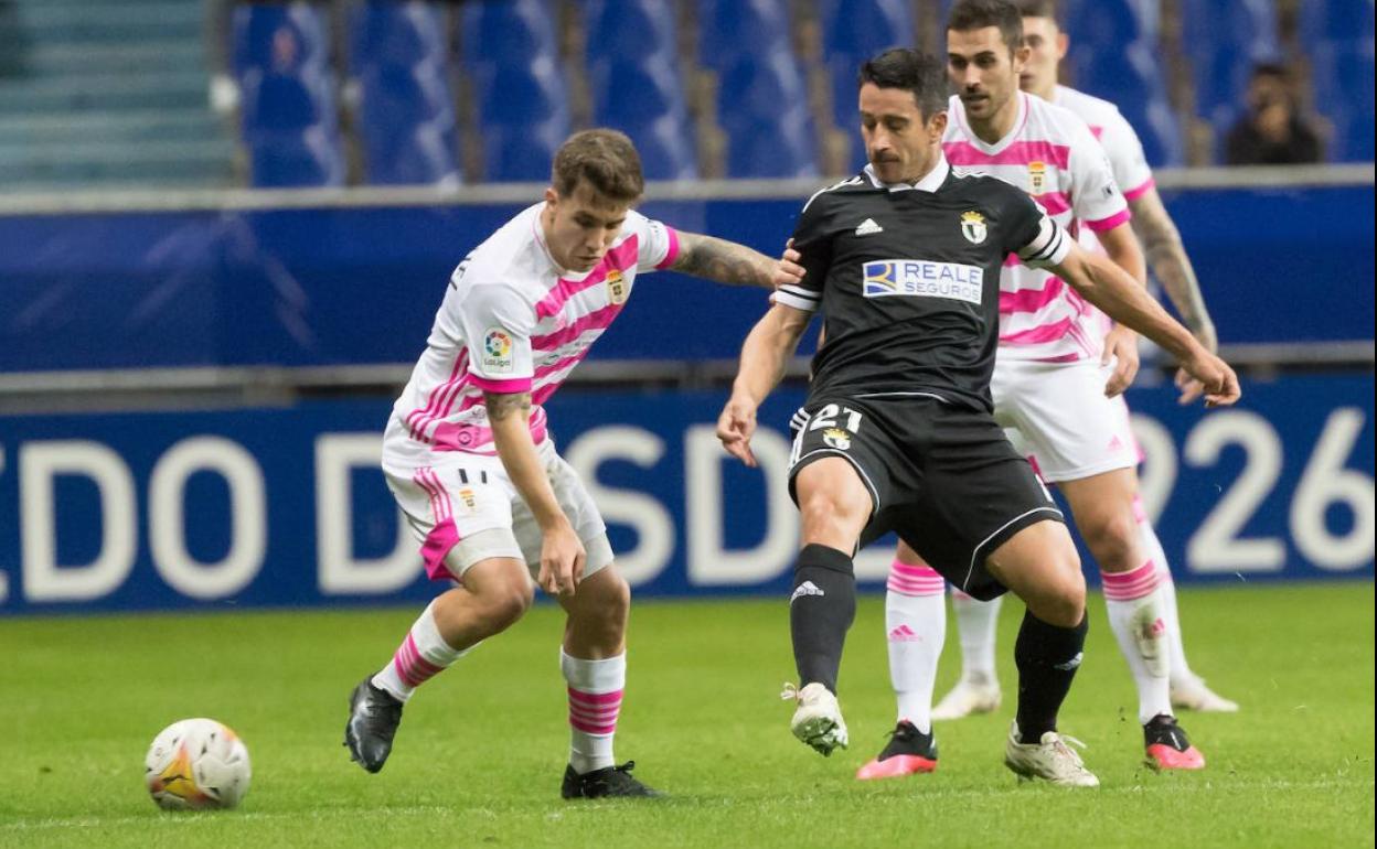 Berjón en una imagen del encuentro frente al Real oviedo de la pasada temporada. .