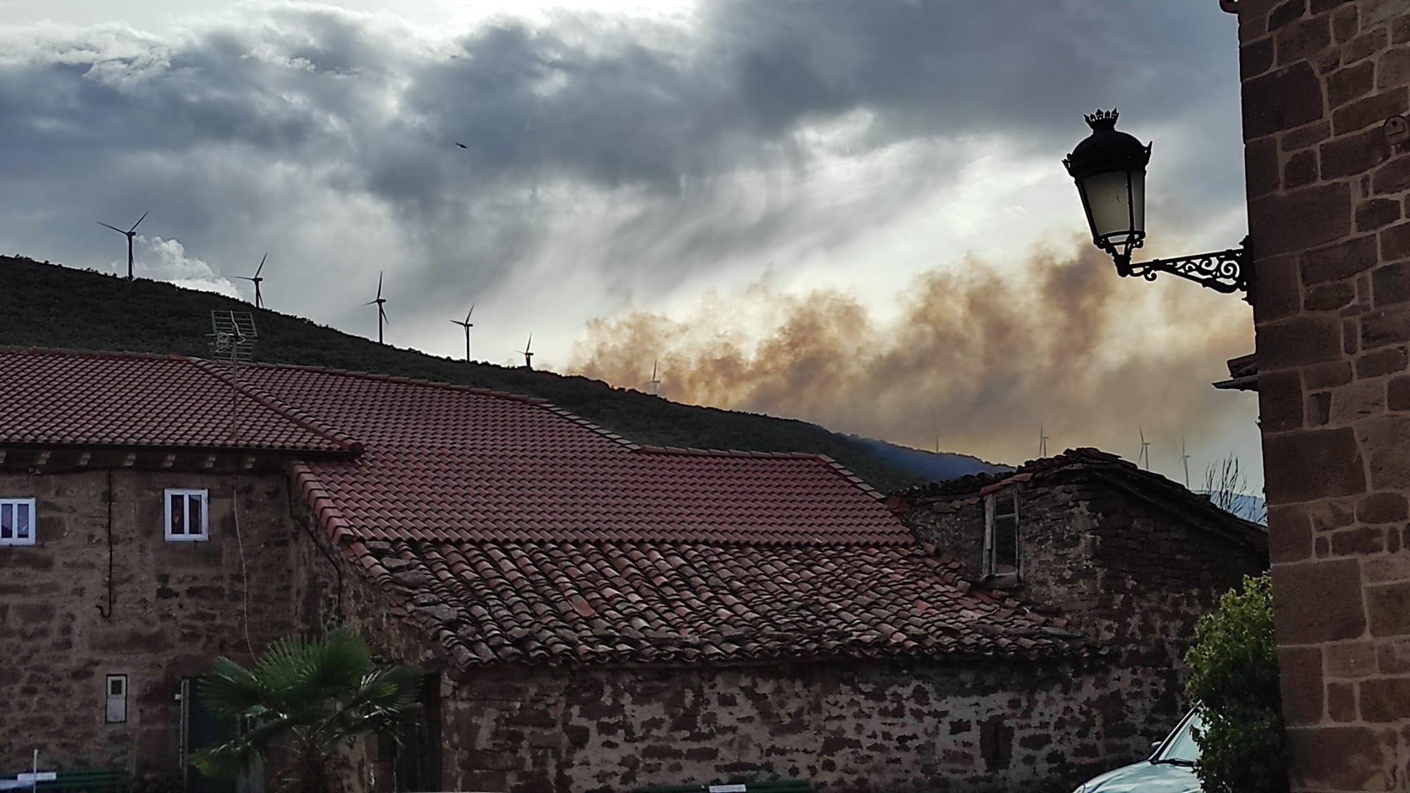 Fotos: Incendio en Mazueco de Lara