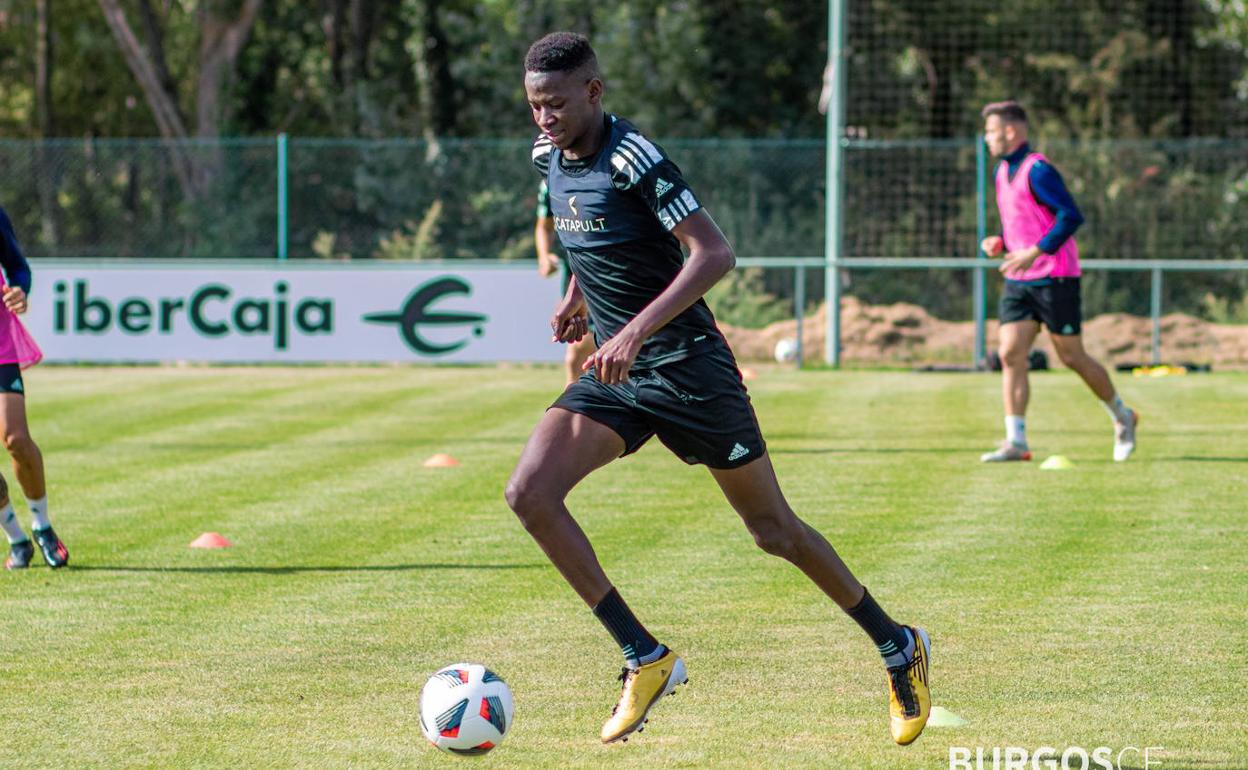 Hassane Adamou Amadou, centrocampista del Promesas. 