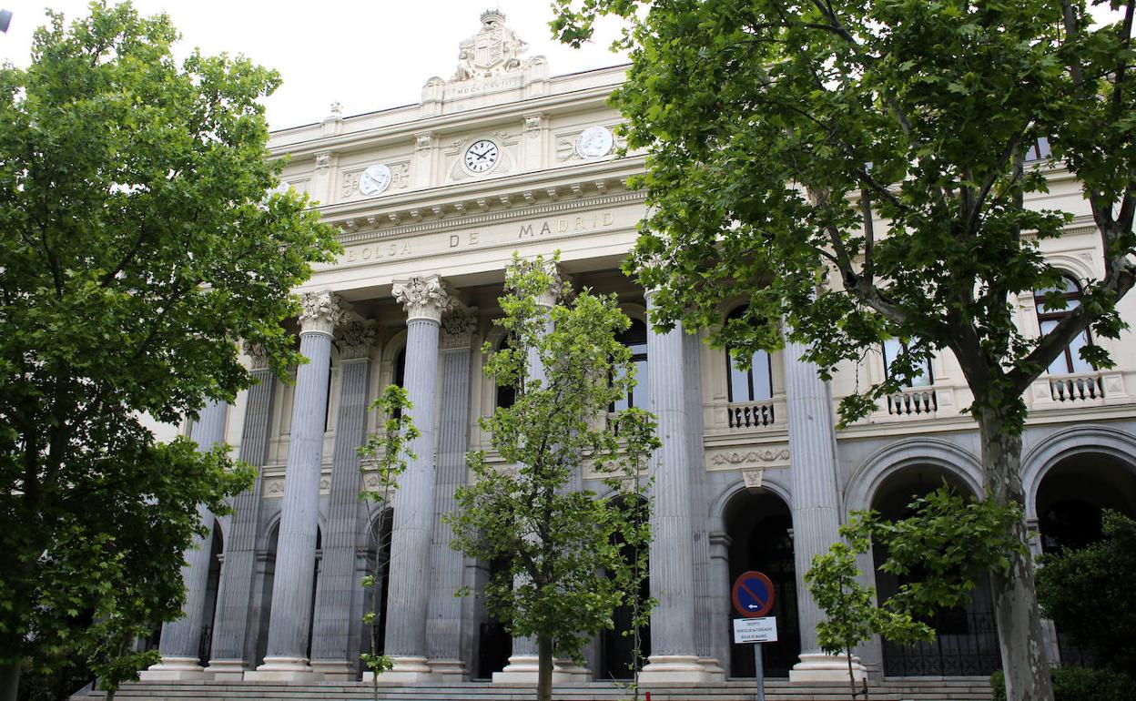 Fachada de la Bolsa de MAdrid. 