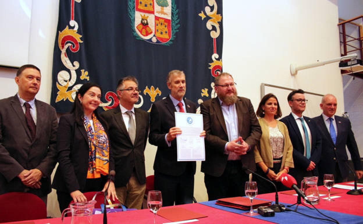 Presentación de la Cátedra de Derechos Humanos del Instituto Nacional Auschwitz Birkenau