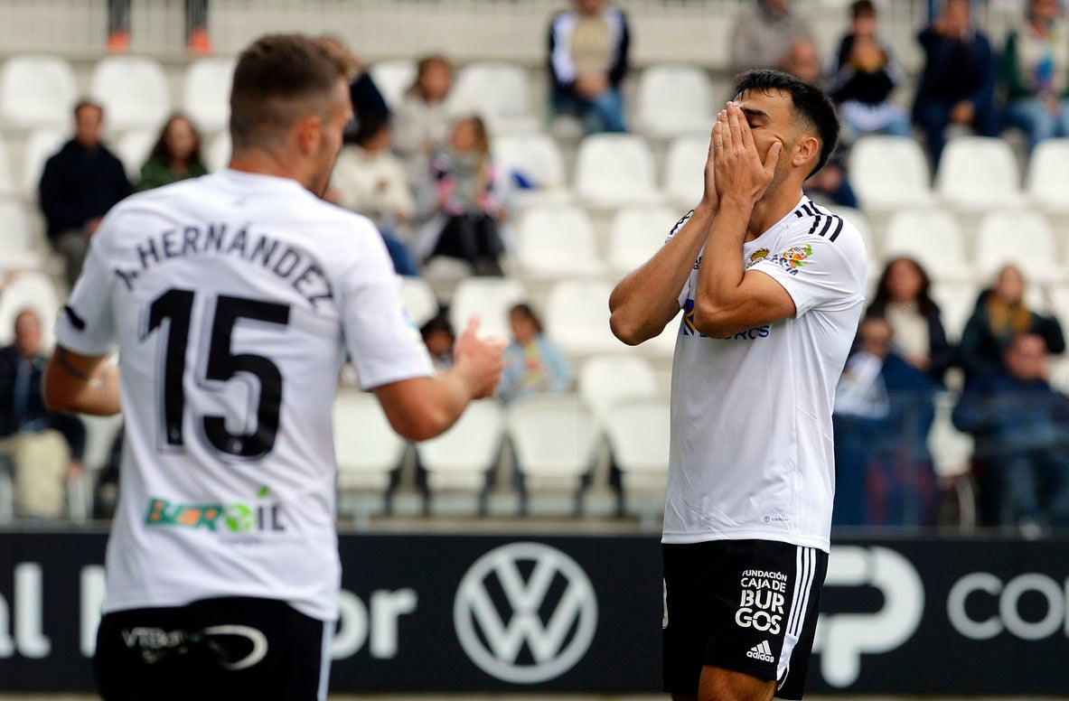 Fotos: El Burgos CF continúa imbatido