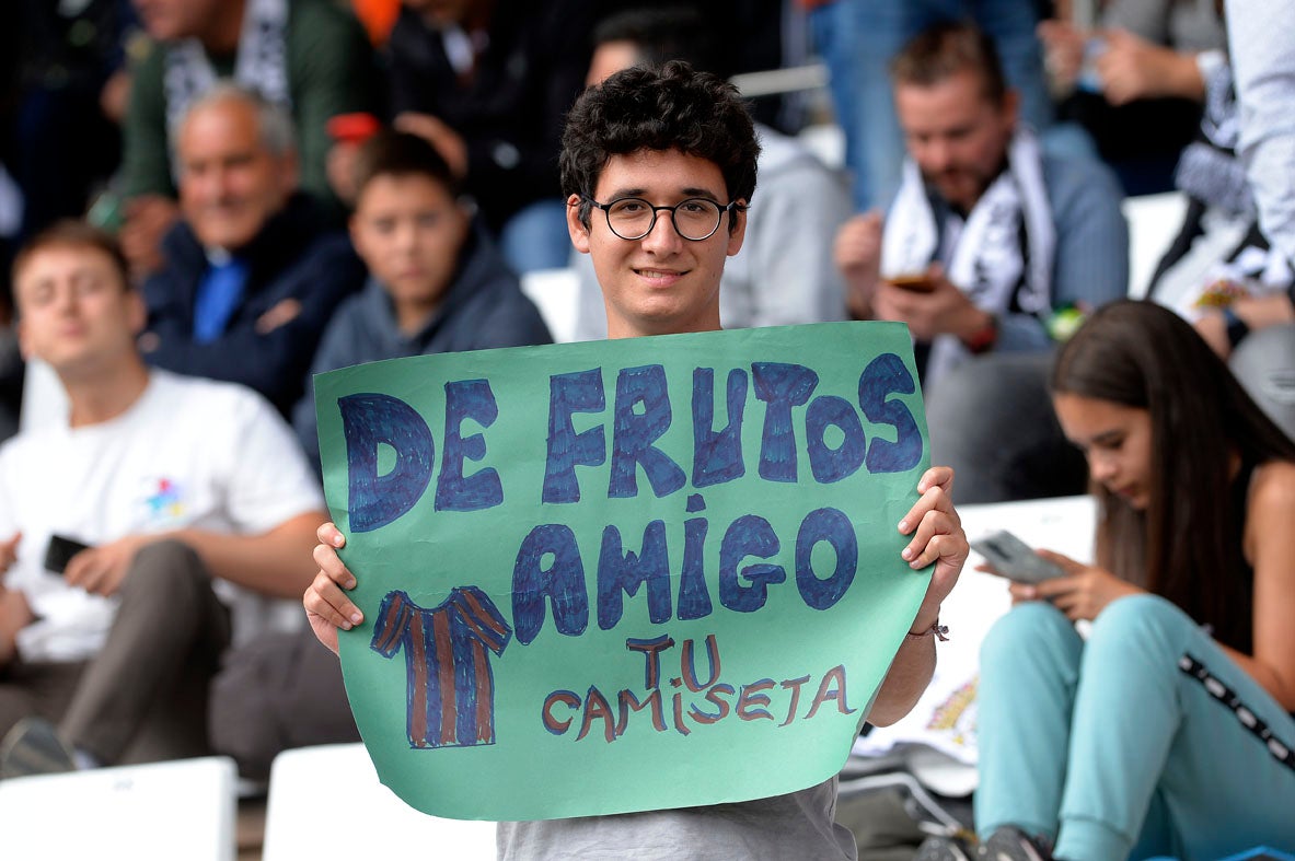 Fotos: El Burgos CF continúa imbatido