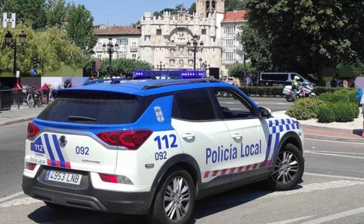 Vehículo oficial de la Policía Local de Burgos.