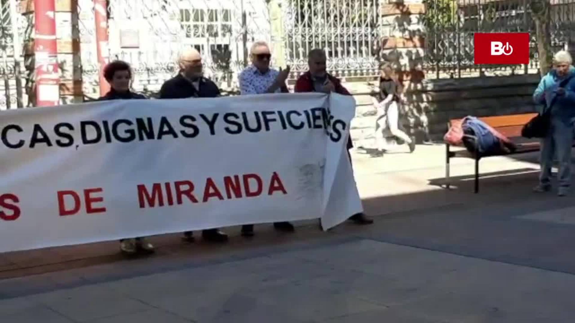 Concentración de Pensionistas frente a la Junta de Castilla y León