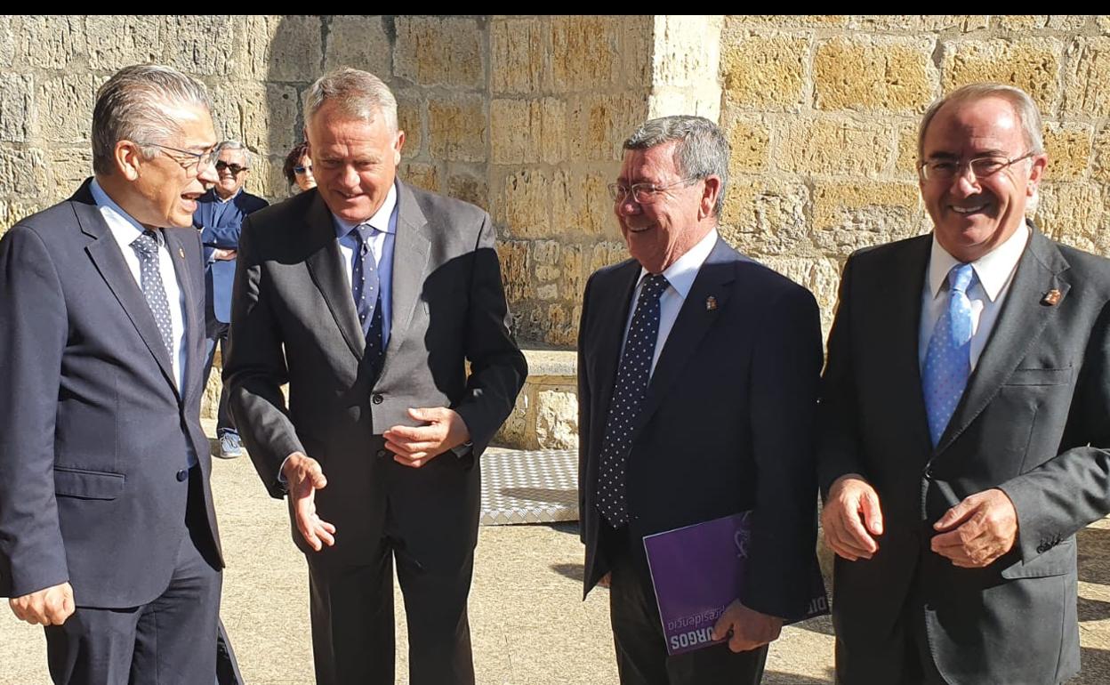 Lorenzo Rodríguez junto a César Rico, Ángel Carretón y Roberto Saiz.