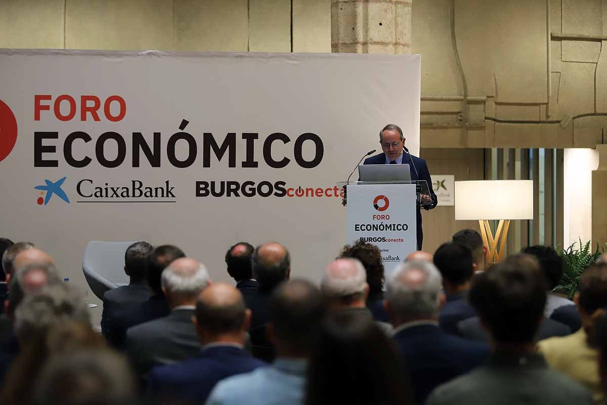 Fotos: Juan José Toribio, prestigioso y reconocido economista participa en el primer Foro Económico de BURGOSconecta