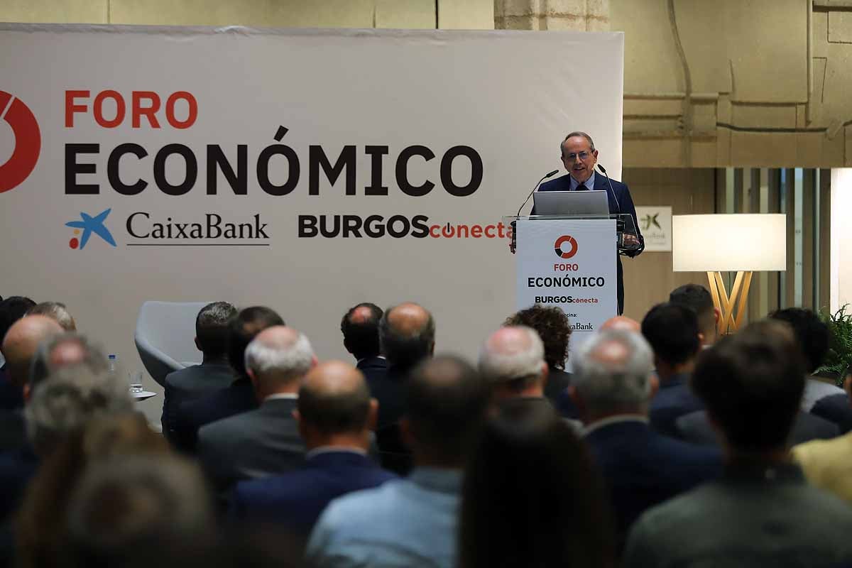 Fotos: Juan José Toribio, prestigioso y reconocido economista participa en el primer Foro Económico de BURGOSconecta