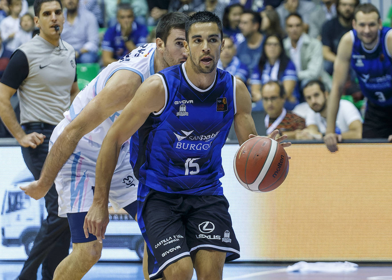 Fotos: Victoria del San Pablo frente al Melilla en su camino de regreso a ACB