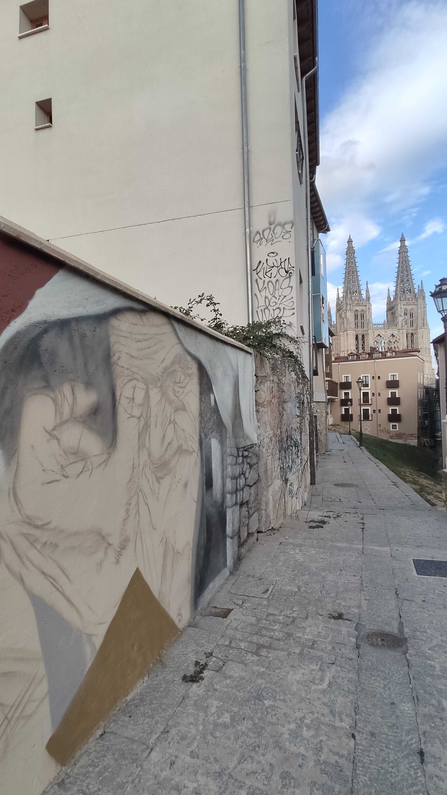 Burgos recrea en un mural histórico la convivencia de musulmanes, judíos y cristianos en la ciudad. 